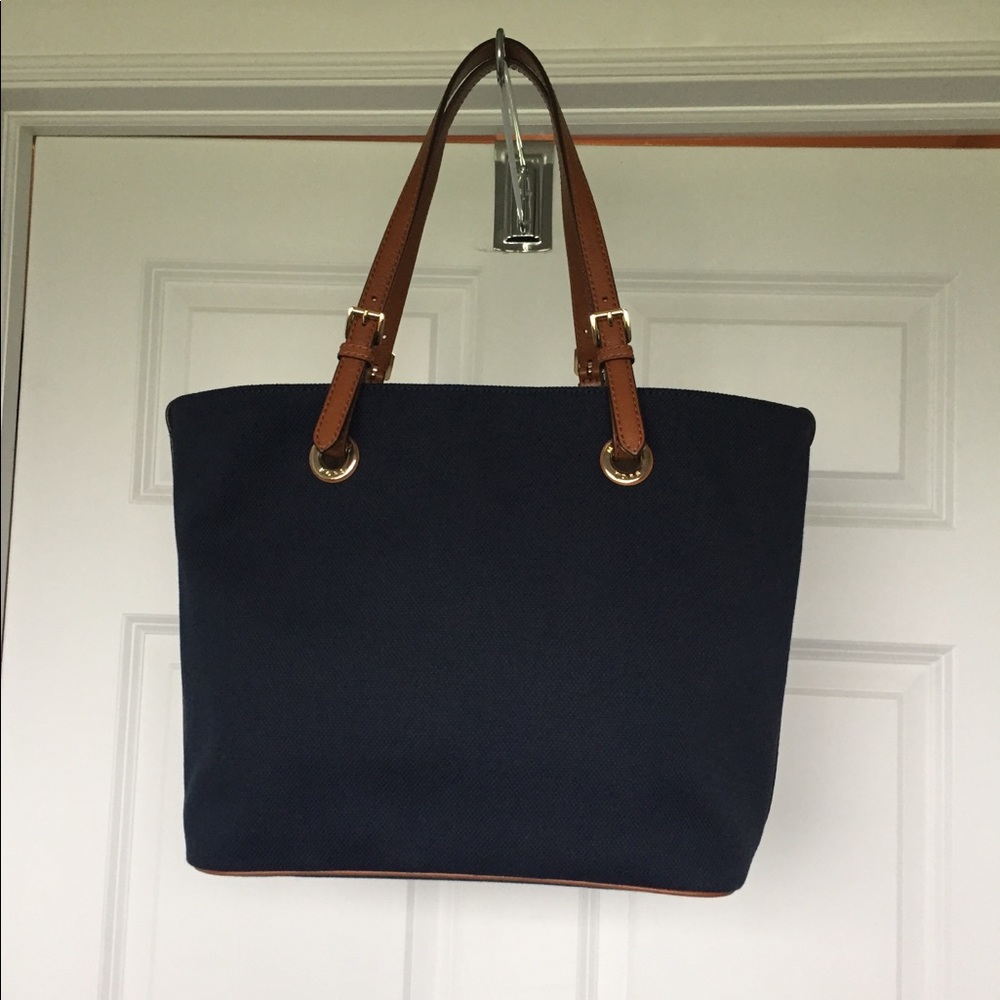 Authentic Michael Kors Jet Set Tote Bag